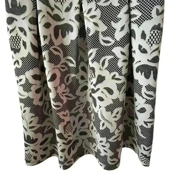Enfocus Studio Women's Size 8 Black & White Floral Fit & Flare Dress - Picture 6 of 8